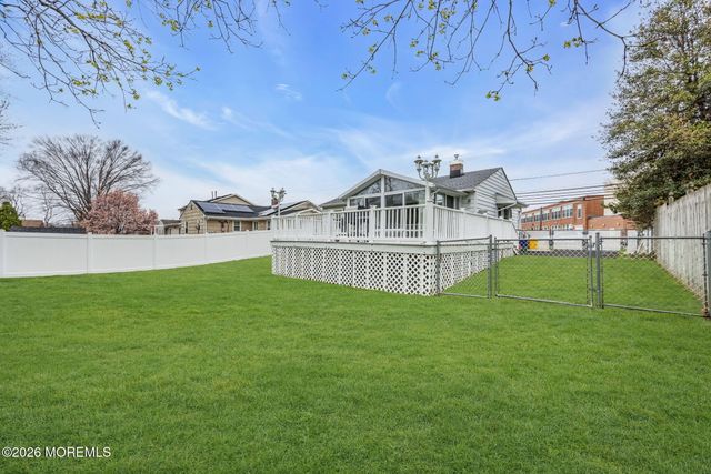 9 Robertsville Road, Freehold, NJ 07728