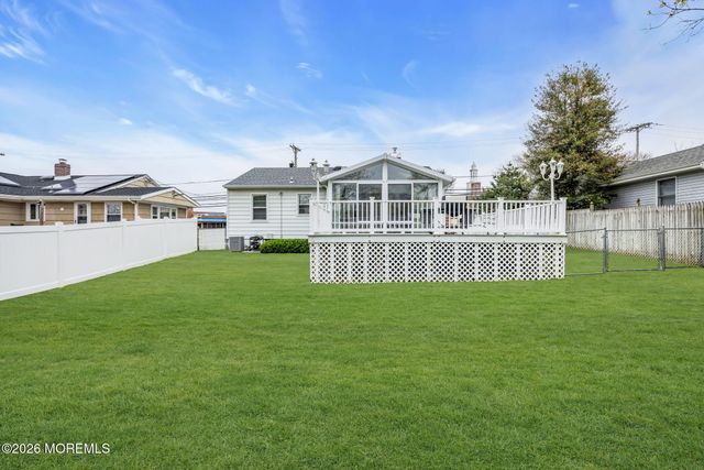 9 Robertsville Road, Freehold, NJ 07728