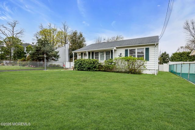 9 Robertsville Road, Freehold, NJ 07728