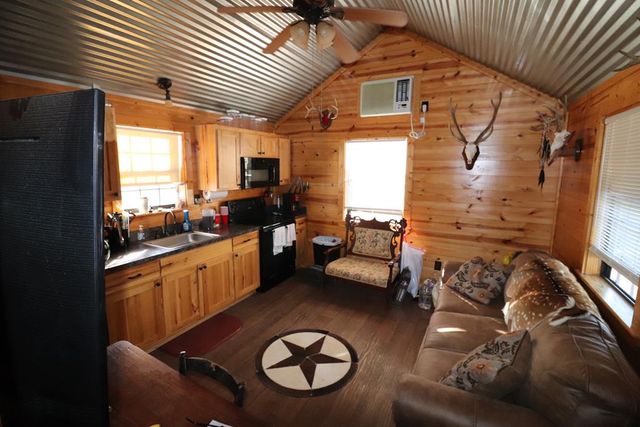 9025 SD 63530, Carta Valley, TX 78880