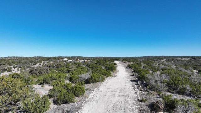 9025 SD 63530, Carta Valley, TX 78880