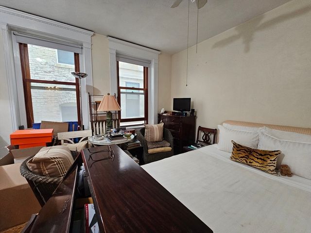 8 Garrison St 500, Boston, MA 02116