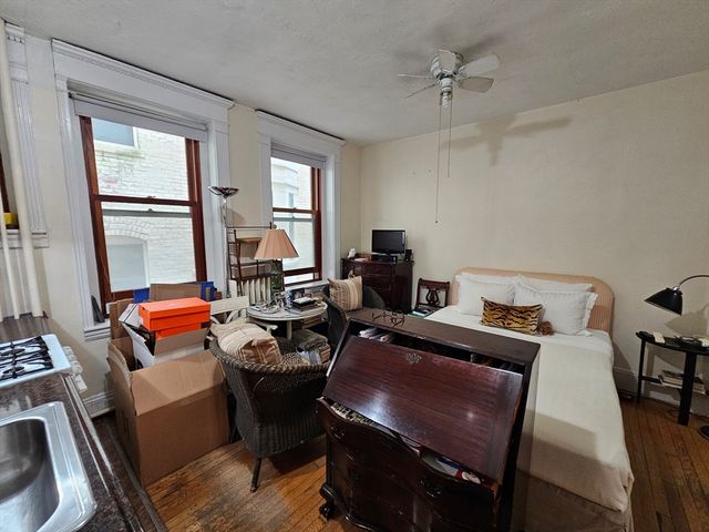 8 Garrison St 500, Boston, MA 02116