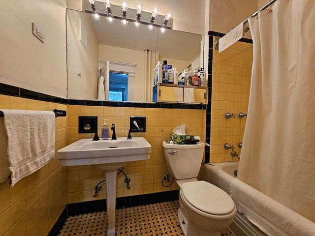 8 Garrison St 500, Boston, MA 02116