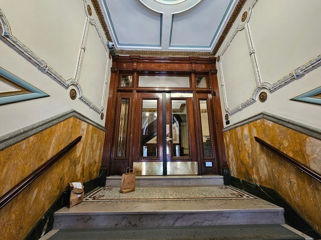 8 Garrison St 500, Boston, MA 02116