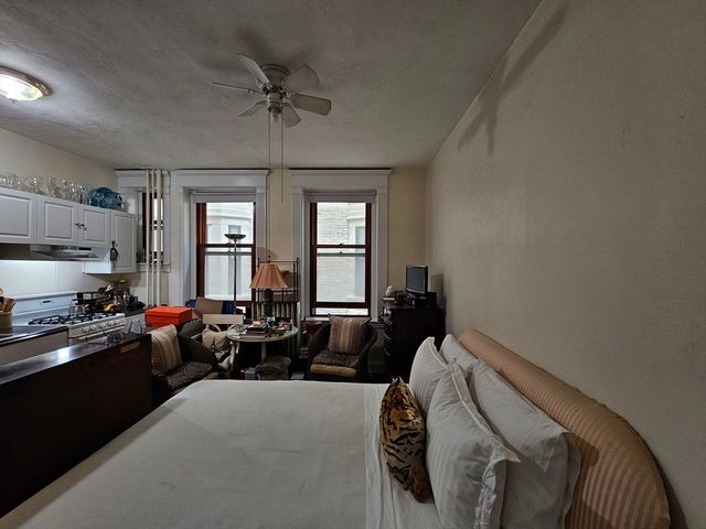 8 Garrison St 500, Boston, MA 02116