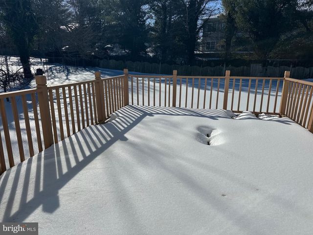 2 W HIGH RIDGE RD, Cherry Hill, NJ 08003