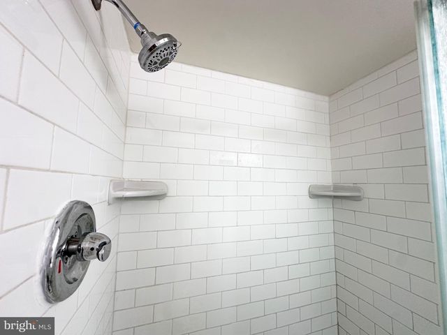 2 W HIGH RIDGE RD, Cherry Hill, NJ 08003