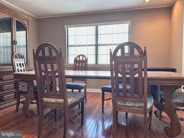 2 W HIGH RIDGE RD, Cherry Hill, NJ 08003