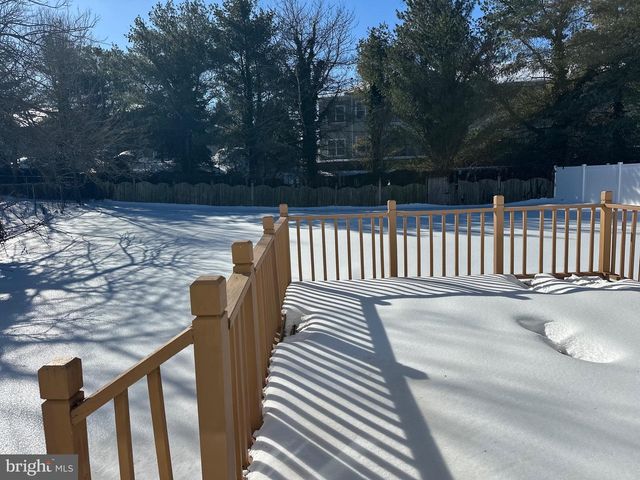 2 W HIGH RIDGE RD, Cherry Hill, NJ 08003