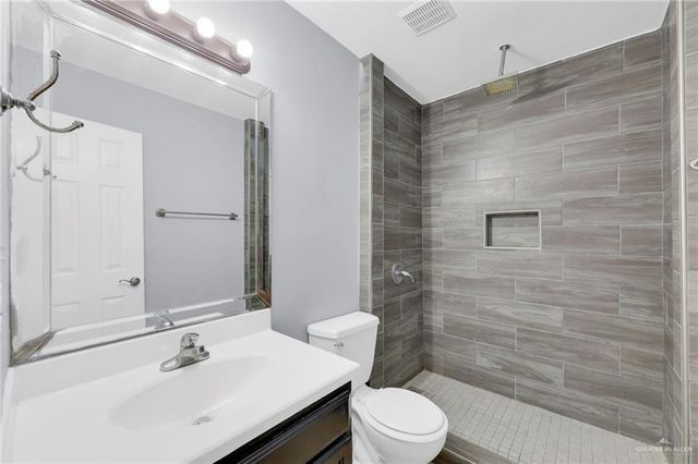 2707 Silver Oak Avenue, Mission, TX 78574