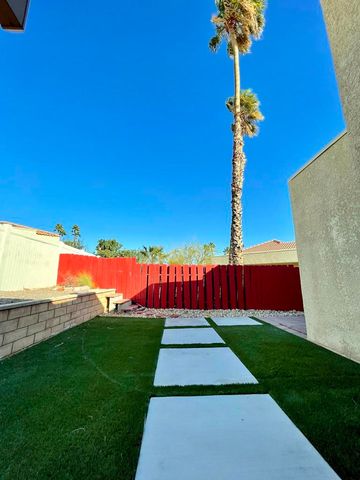 3067 Sunflower Circle E, Palm Springs, CA 92262