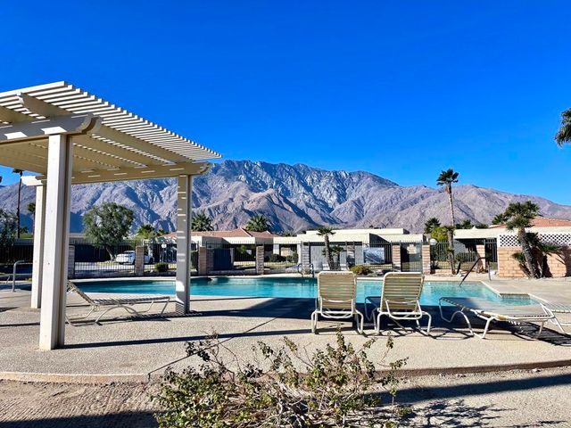 3067 Sunflower Circle E, Palm Springs, CA 92262