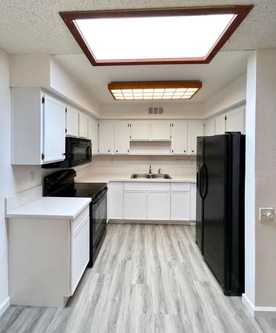 3067 Sunflower Circle E, Palm Springs, CA 92262