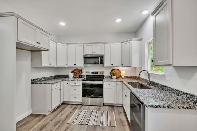 317 Lewis Hollow Road, Dickson, TN 37055