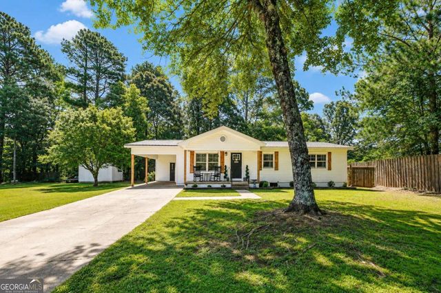 410 Coleman Drive, Statham, GA 30666