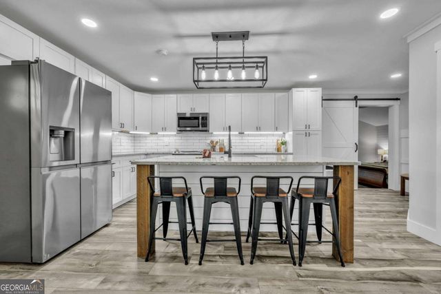 410 Coleman Drive, Statham, GA 30666