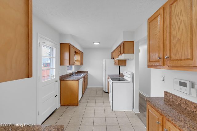 4034 Addison Ln, Louisville, KY 40216