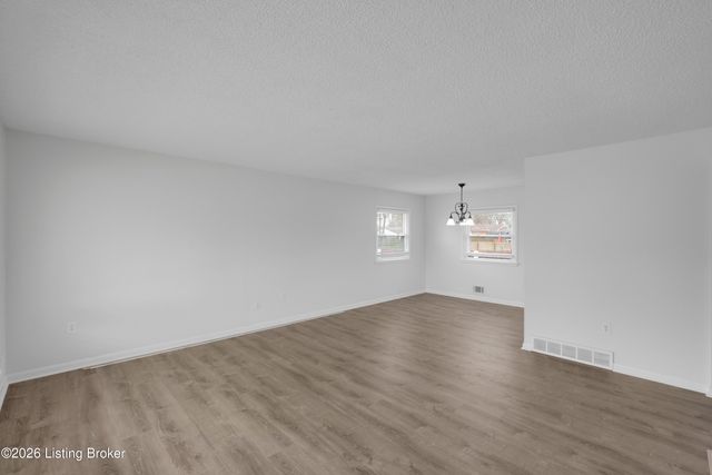 4034 Addison Ln, Louisville, KY 40216