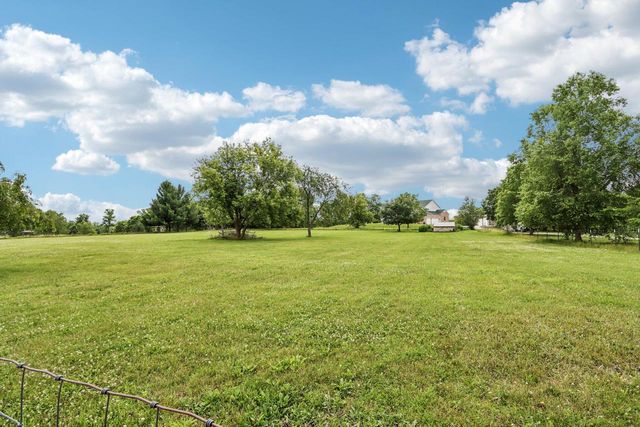 3202 Crossway ROAD, Burlington, WI 53105