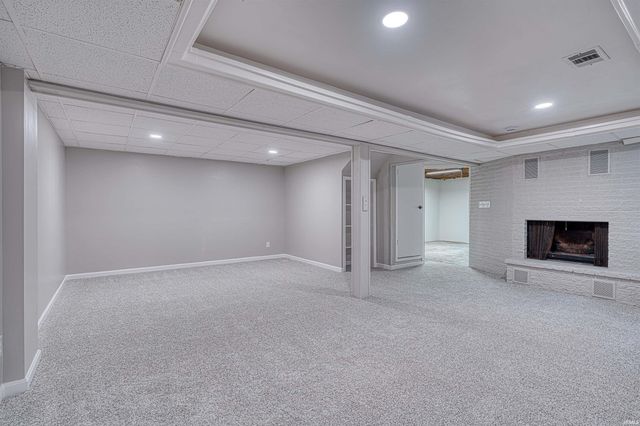 2645 Oak Hill Road, Evansville, IN 47711