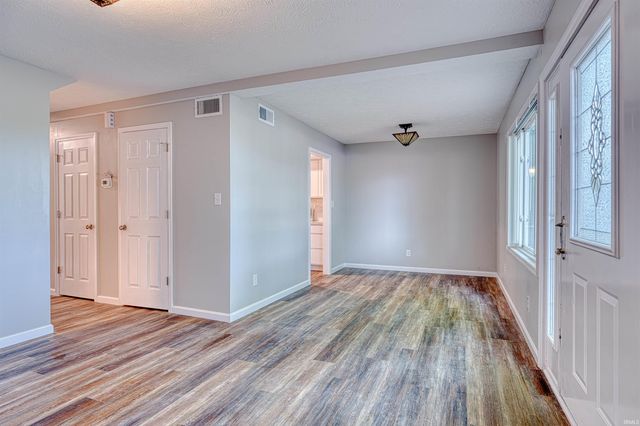 2645 Oak Hill Road, Evansville, IN 47711