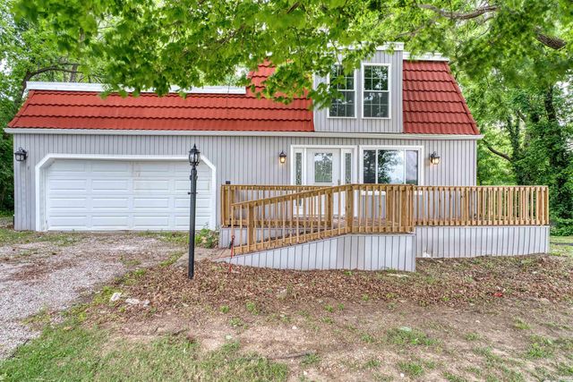 2645 Oak Hill Road, Evansville, IN 47711