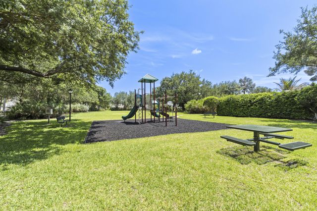 3070 SW Captiva Court, Palm City, FL 34990