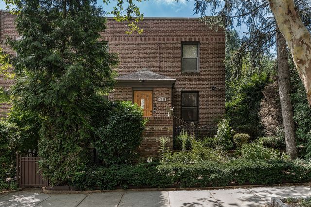 47-16 39TH Avenue, New York City, NY 11104