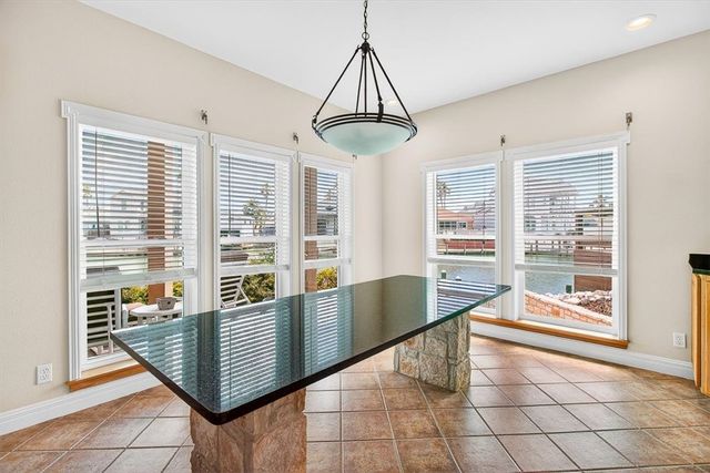 131 Sea Mist Dr, Aransas Pass, TX 78336