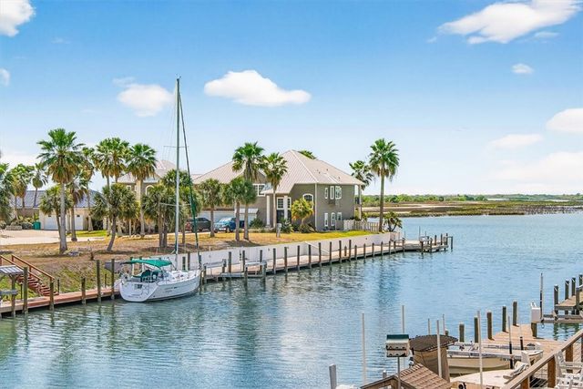 131 Sea Mist Dr, Aransas Pass, TX 78336