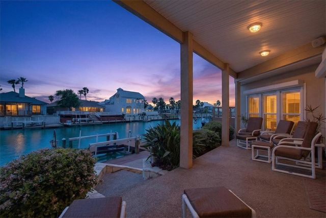 131 Sea Mist Dr, Aransas Pass, TX 78336