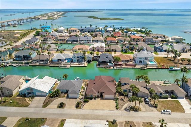 131 Sea Mist Dr, Aransas Pass, TX 78336