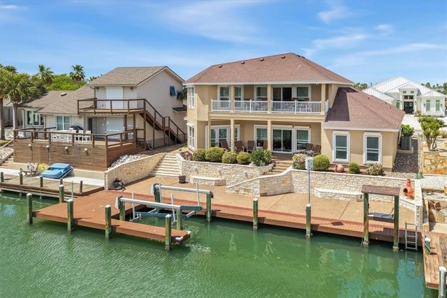 131 Sea Mist Dr, Aransas Pass, TX 78336