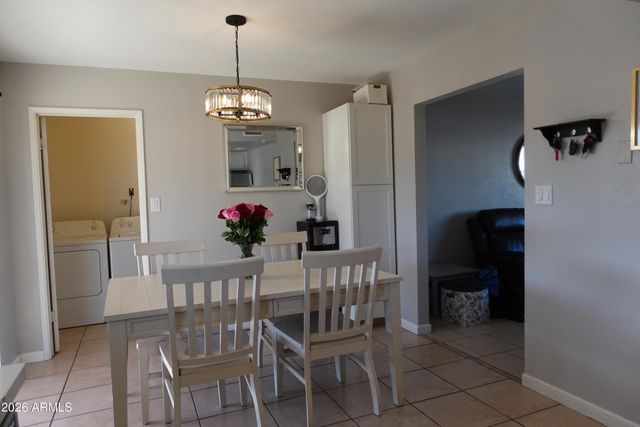 7521 W Flower Street, Phoenix, AZ 85033