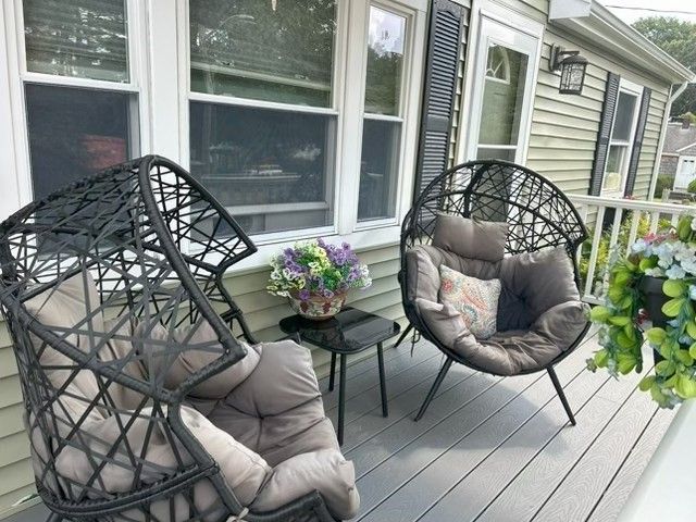 78 Doris Dr, Abington, MA 02351