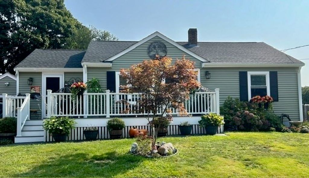 78 Doris Dr, Abington, MA 02351