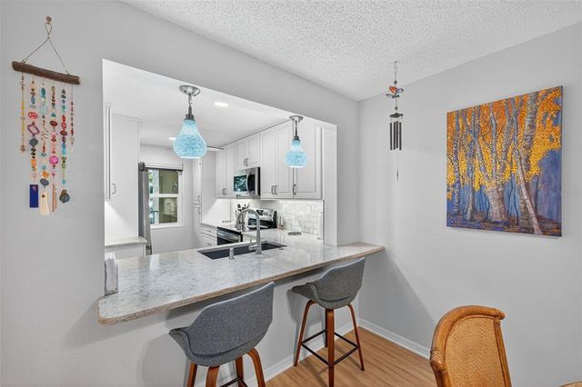 90 S HIGHLAND AVENUE 304, Tarpon Springs, FL 34689