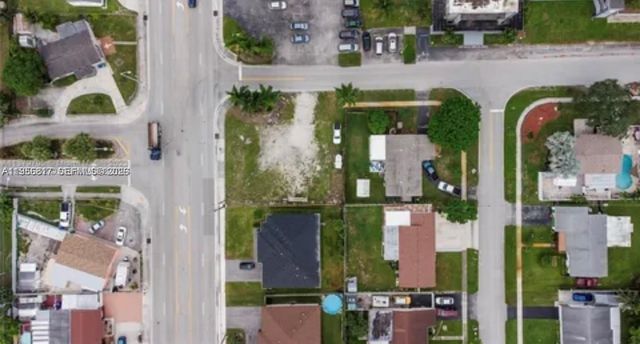 4861 Peters Rd, Plantation, FL 33317