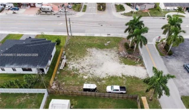 4861 Peters Rd, Plantation, FL 33317