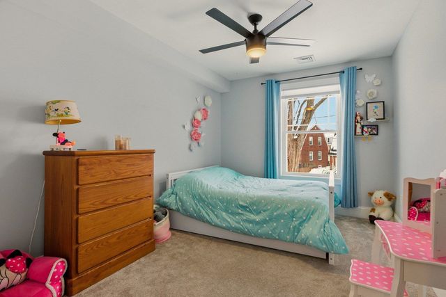 114 Saratoga Way Unit 2, Portsmouth, NH 03801