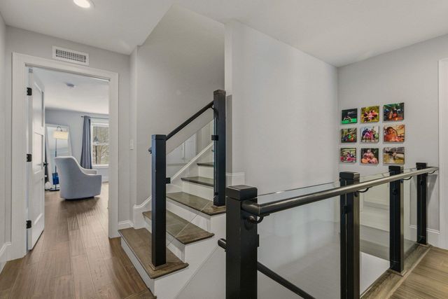 114 Saratoga Way Unit 2, Portsmouth, NH 03801