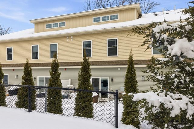 114 Saratoga Way Unit 2, Portsmouth, NH 03801