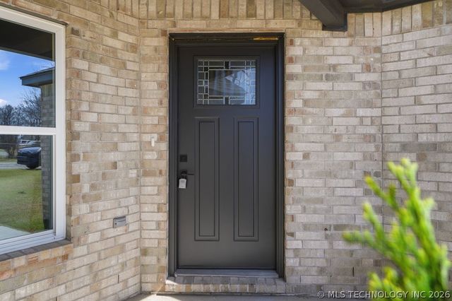 16101 E Oklahoma Street, Tulsa, OK 74116