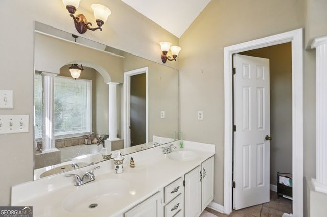 9372 Wendover Court, Jonesboro, GA 30236