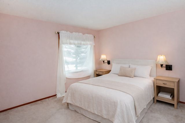 1769 Serpentine Drive, Eagan, MN 55122