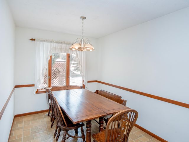 1769 Serpentine Drive, Eagan, MN 55122