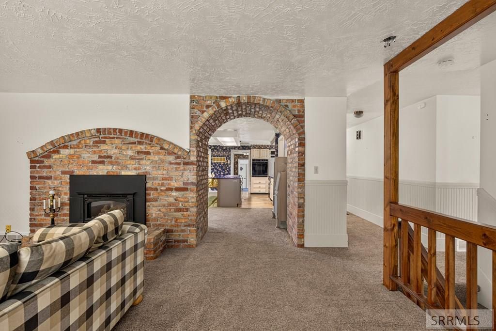 Image 10 of property listing at 1355 S Shilling Avenue, Blackfoot, ID 83221