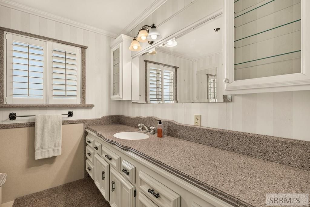 Image 24 of property listing at 1355 S Shilling Avenue, Blackfoot, ID 83221