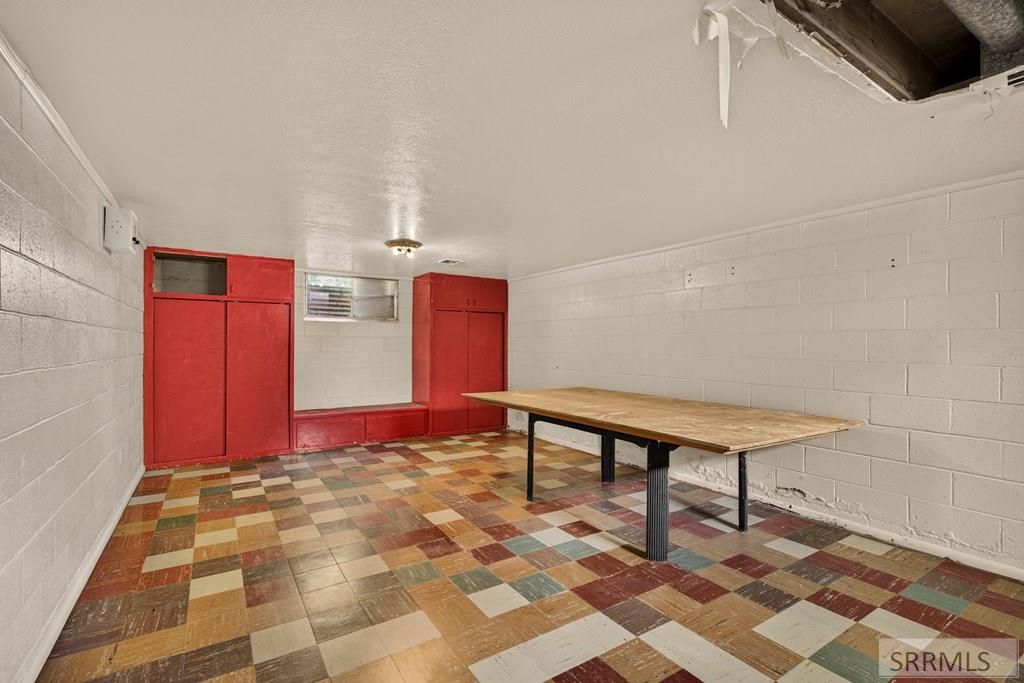 Image 38 of property listing at 1355 S Shilling Avenue, Blackfoot, ID 83221